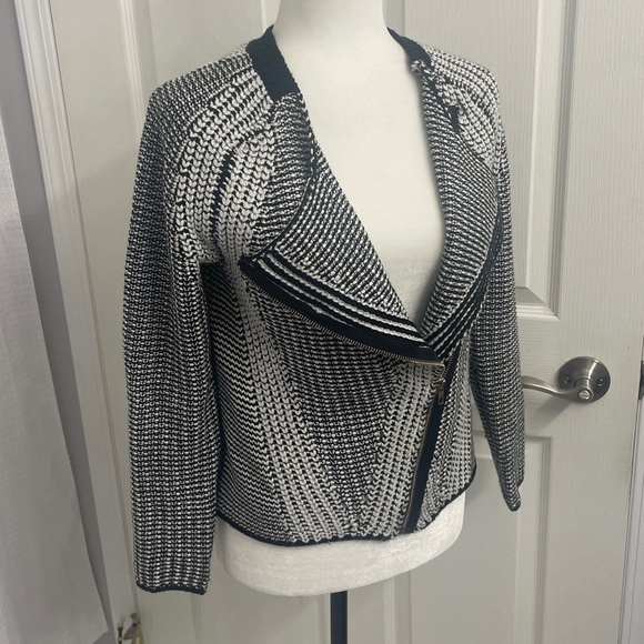 Papillon Knit Asymmetric Zip Cropped Cardigan Sweater Sz S - Picture 2 of 9